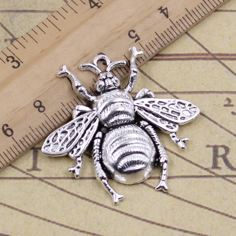 6pcs Charms Bee Hornet Honey Honeybee 40x38mm Tibetan Bronze Silver Color Pendants Antique Jewelry Making DIY Handmade Bracelet
6pcs Charms Bee Hornet Honey Honeybee 40x38mm Tibetan Bronze Silver Color Pendants Antique Jewelry Making DIY Handmade Bracelet
