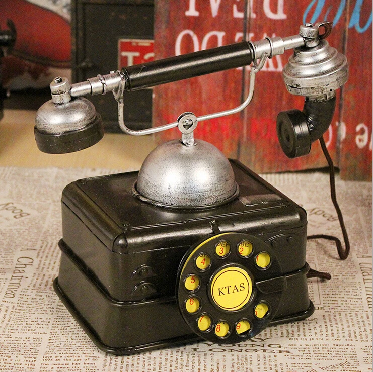 D American Retro Vintage telephone model shooting props decoration Cafe window cabinet decoration design
D American Retro Vintage telephone model shooting props decoration Cafe window cabinet decoration design