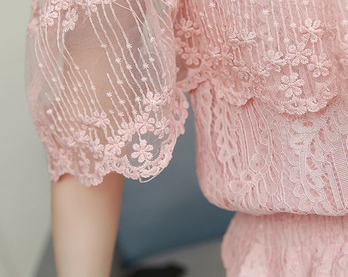 New 2018 Summer Lace Solid Women Blouse Shirt Casual Sleeveless Chiffon Elegant Female Clothing Slim Strapless Top Blusa 0742 30
New 2018 Summer Lace Solid Women Blouse Shirt Casual Sleeveless Chiffon Elegant Female Clothing Slim Strapless Top Blusa 0742 30