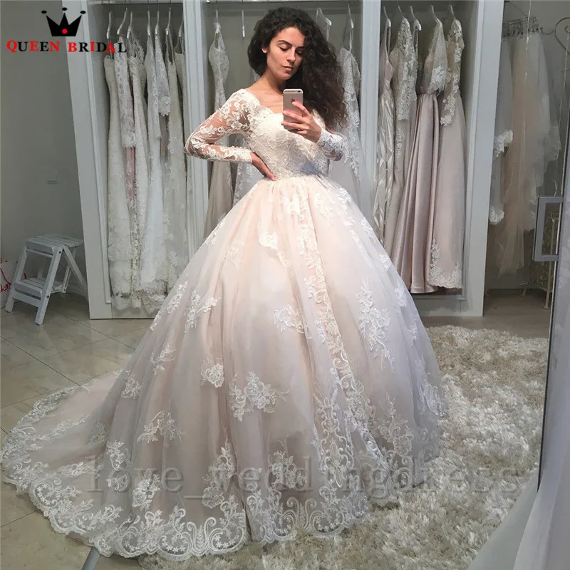 Ball Gown Long Sleeve FLuffy Lace Tulle Romantic Vintage Formal Wedding Dresses 2021 Fashion Wedding Gowns Custom Made YB06
Ball Gown Long Sleeve FLuffy Lace Tulle Romantic Vintage Formal Wedding Dresses 2021 Fashion Wedding Gowns Custom Made YB06
