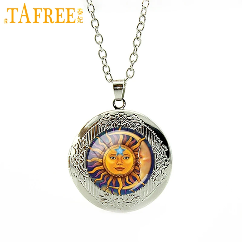 TAFREE Stylish cute cartoon golden Sun & Moon locket pendant necklace funny Sun Moon star Monogrammed jewelry sun moon god HH257
TAFREE Stylish cute cartoon golden Sun & Moon locket pendant necklace funny Sun Moon star Monogrammed jewelry sun moon god HH257