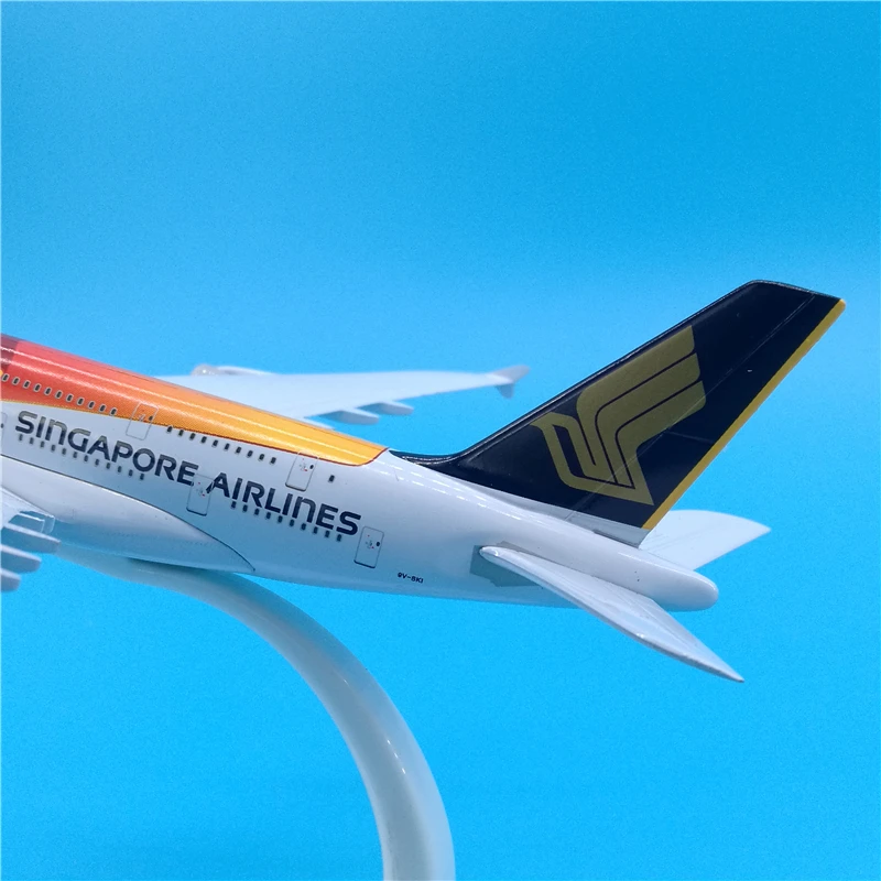 20CM A380 Air Singapore Color Painting Aircraft Model Air Singapore Airplane Airways Airbus Metal Model Creative Crafts A380
20CM A380 Air Singapore Color Painting Aircraft Model Air Singapore Airplane Airways Airbus Metal Model Creative Crafts A380