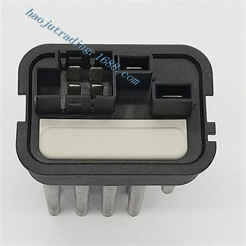 Air conditioning fan module resistance suitable OPEL omega astra SAAB95 93 Parts No90566802 90512510 13124716
Air conditioning fan module resistance suitable OPEL omega astra SAAB95 93 Parts No90566802 90512510 13124716