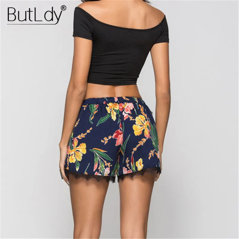 Lace Patchwork Flower Floral Print Women Shorts Summer 2019 Sexy Split Pleated Shorts Casual Loose Sports Shorts Female Bottoms
Lace Patchwork Flower Floral Print Women Shorts Summer 2019 Sexy Split Pleated Shorts Casual Loose Sports Shorts Female Bottoms