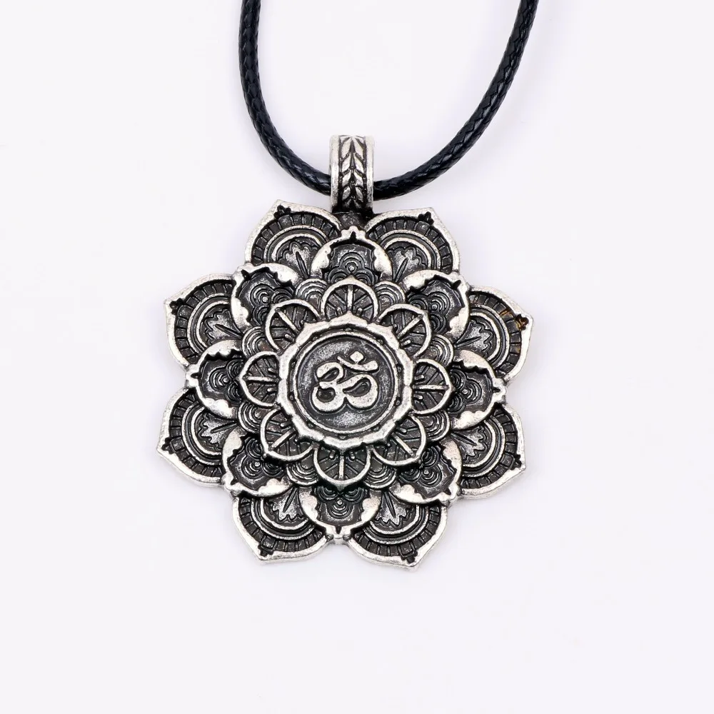 Om Mandala Pendant Necklace Retro Tibet Spiritual Amulet Lotus Flower Yoga Meditation Tibetan Buddist Symbol Geometry Jewelry
Om Mandala Pendant Necklace Retro Tibet Spiritual Amulet Lotus Flower Yoga Meditation Tibetan Buddist Symbol Geometry Jewelry