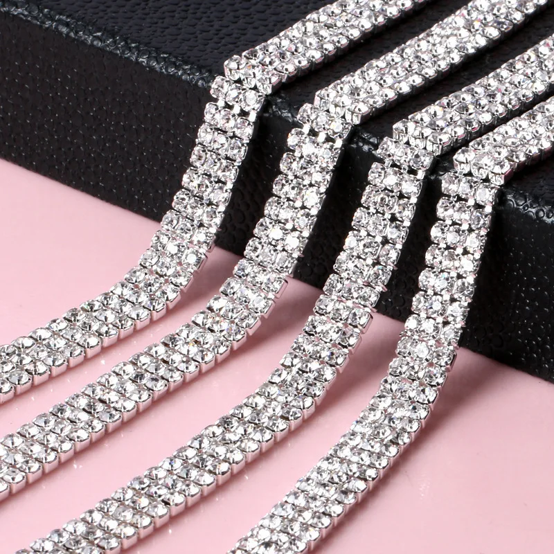 Prajna 1 yard 3 Rows Crystal Rhinestone Cup Chain Silver Plate Base With Claw Dress Decoration Trim Applique Sewing on Garment F
Prajna 1 yard 3 Rows Crystal Rhinestone Cup Chain Silver Plate Base With Claw Dress Decoration Trim Applique Sewing on Garment F