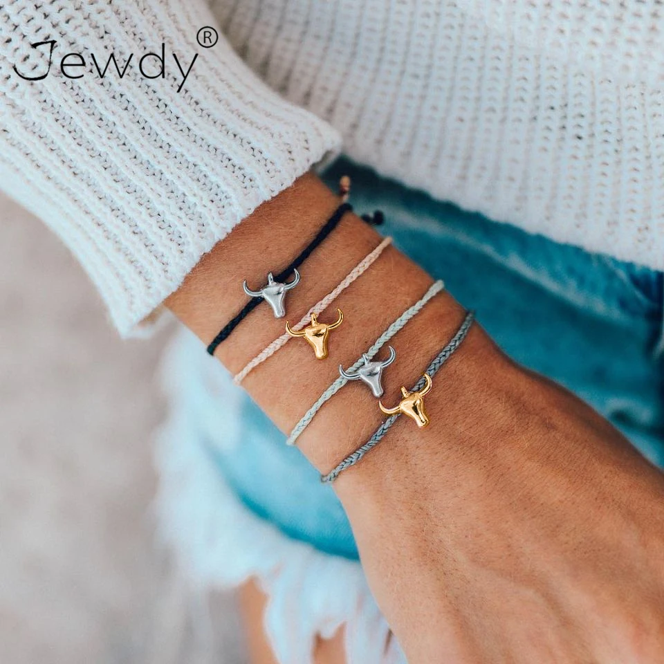 4 Pcs/ Set Punk Female Animal Cow Head Pendant Gold Woven Leather Multilayer Bracelet Personality Girl Clothing Jewelry
4 Pcs/ Set Punk Female Animal Cow Head Pendant Gold Woven Leather Multilayer Bracelet Personality Girl Clothing Jewelry
