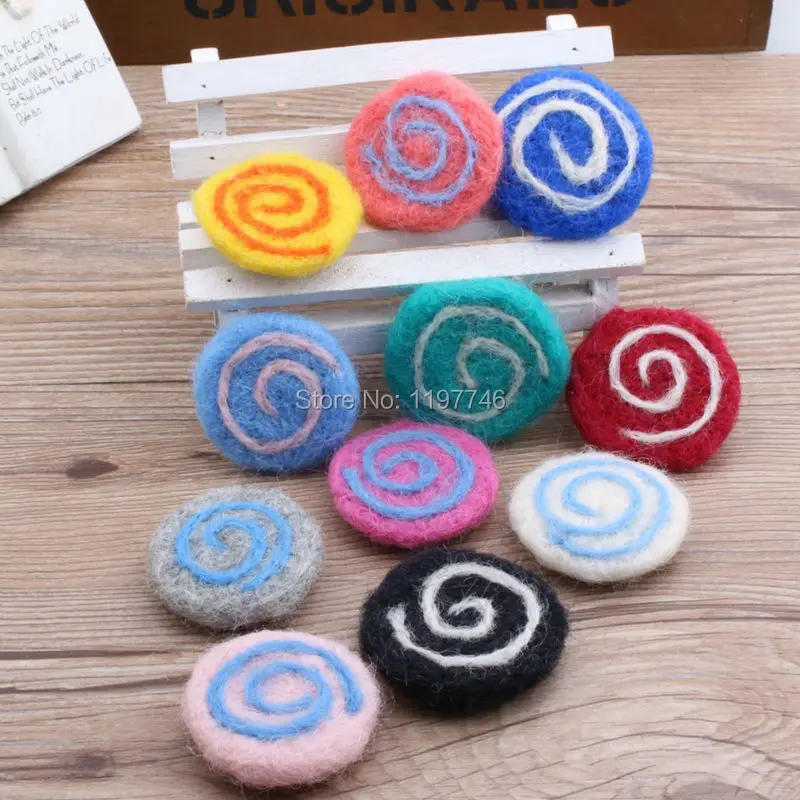Round Lollipop Lolly Design Felt Ball Wool Pom Pom Ball 100% Wool Doll Newest DIY Christmas Home Decor High Quality 5pcs
Round Lollipop Lolly Design Felt Ball Wool Pom Pom Ball 100% Wool Doll Newest DIY Christmas Home Decor High Quality 5pcs