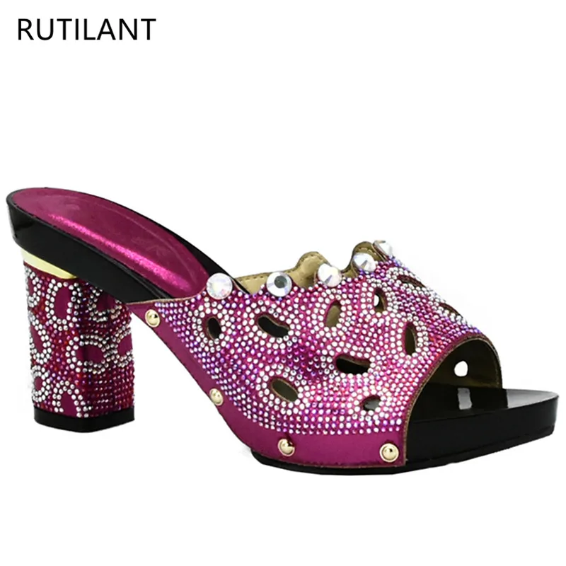 Fuchsia Color Nigerian Women Parties Shoes Italian Wedding Women Shoes Decorated with Rhinestone African Party Shoes for Women
Fuchsia Color Nigerian Women Parties Shoes Italian Wedding Women Shoes Decorated with Rhinestone African Party Shoes for Women