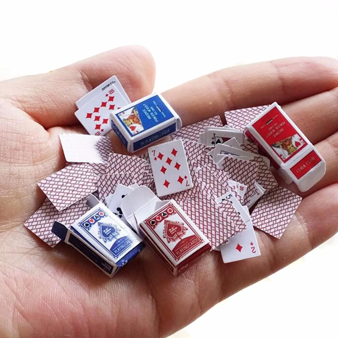 1 Set 1:12 Cute Miniature Dollhouse Cute Mini Poker Playing Cards Style Random Mini Cute Poker For Dollhouse
1 Set 1:12 Cute Miniature Dollhouse Cute Mini Poker Playing Cards Style Random Mini Cute Poker For Dollhouse