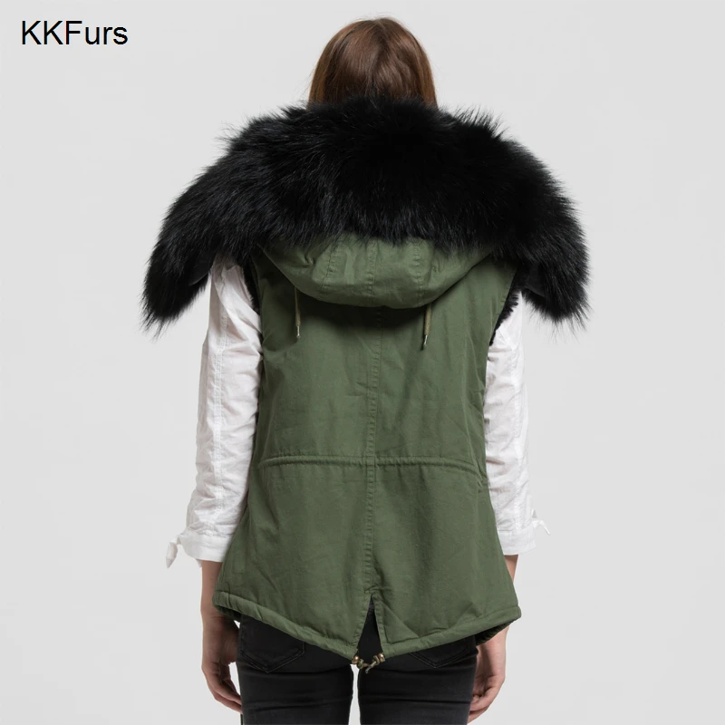 JKKFURS 2021 New Women Parka Vest Black Lining With Real Raccoon Fur Collars Jacket Winter Warm Top Quality S1735
JKKFURS 2021 New Women Parka Vest Black Lining With Real Raccoon Fur Collars Jacket Winter Warm Top Quality S1735
