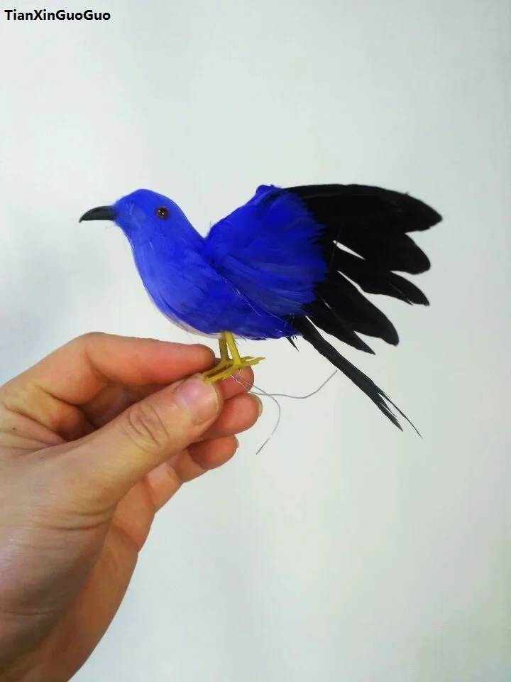 about 12x15cm colourful feathers bird spreading wings hard model foam&feathers bird decoration prop,craft gift s1294 
about 12x15cm colourful feathers bird spreading wings hard model foam&feathers bird decoration prop,craft gift s1294