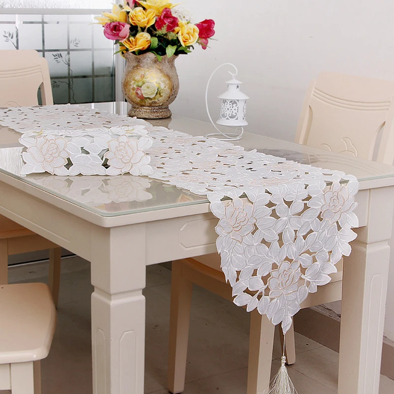 HELLOYOUNG Vintage White Embroidered Rose Cutwork Table Runner Wedding Banquet Party Home Decor 4 Size
HELLOYOUNG Vintage White Embroidered Rose Cutwork Table Runner Wedding Banquet Party Home Decor 4 Size