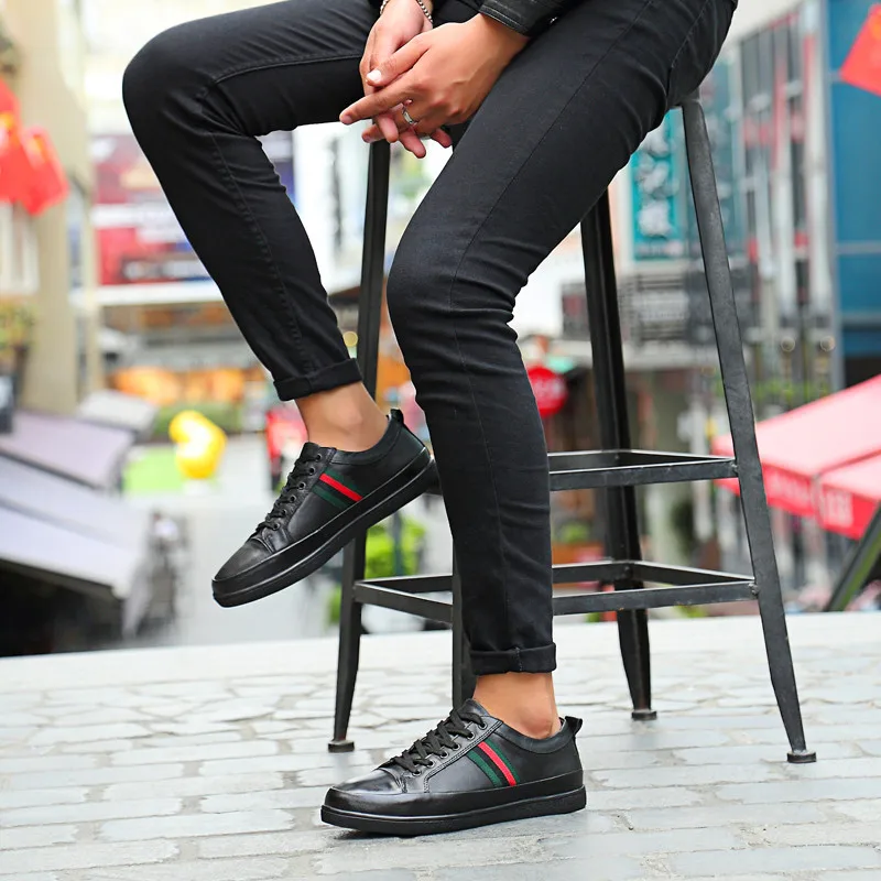 2019 New Fashion Men 100% Genuine Leather Casual Shoes High Quality Brogues Oxford Flats Shoes Luxury Brand Dress Business Boots
2019 New Fashion Men 100% Genuine Leather Casual Shoes High Quality Brogues Oxford Flats Shoes Luxury Brand Dress Business Boots