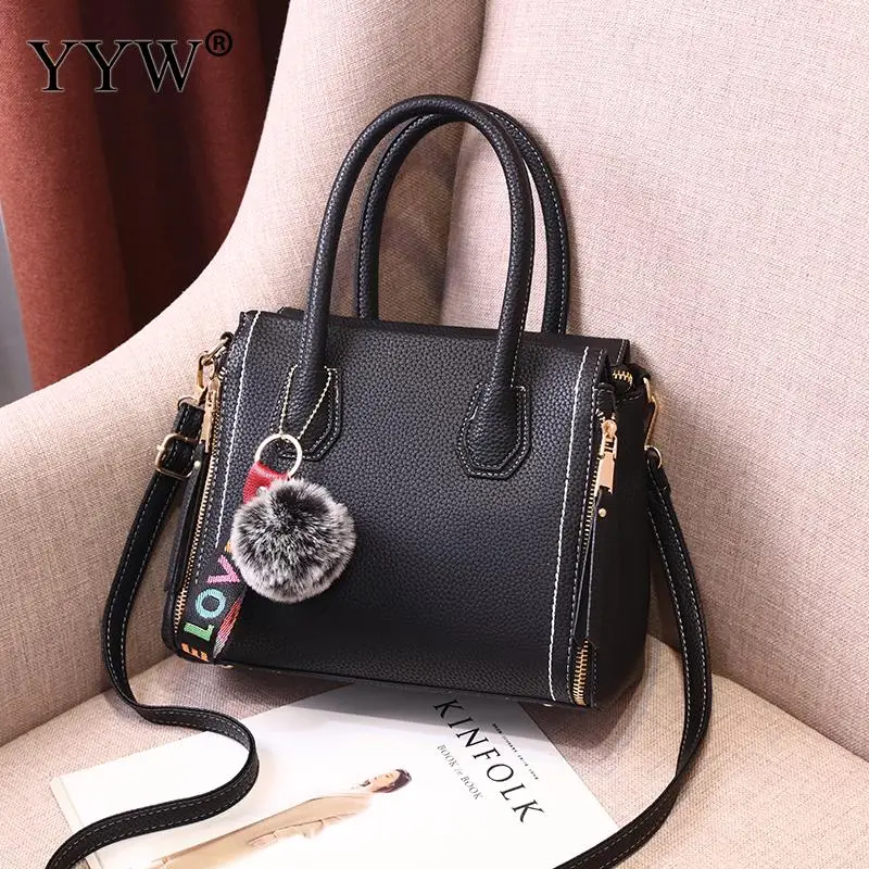 2018 New Woman Handbags Fashion Office Messenger Bag Retro Korean Version Women Totes Bag Trend Hairball Ornaments Crossbody Bag
2018 New Woman Handbags Fashion Office Messenger Bag Retro Korean Version Women Totes Bag Trend Hairball Ornaments Crossbody Bag
