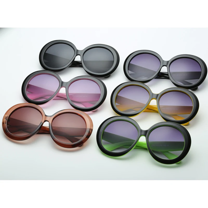 2020 new round sunglasses women oversized eyewear gradient black brown sun glasses for female gift Brand Designer uv400
2020 new round sunglasses women oversized eyewear gradient black brown sun glasses for female gift Brand Designer uv400