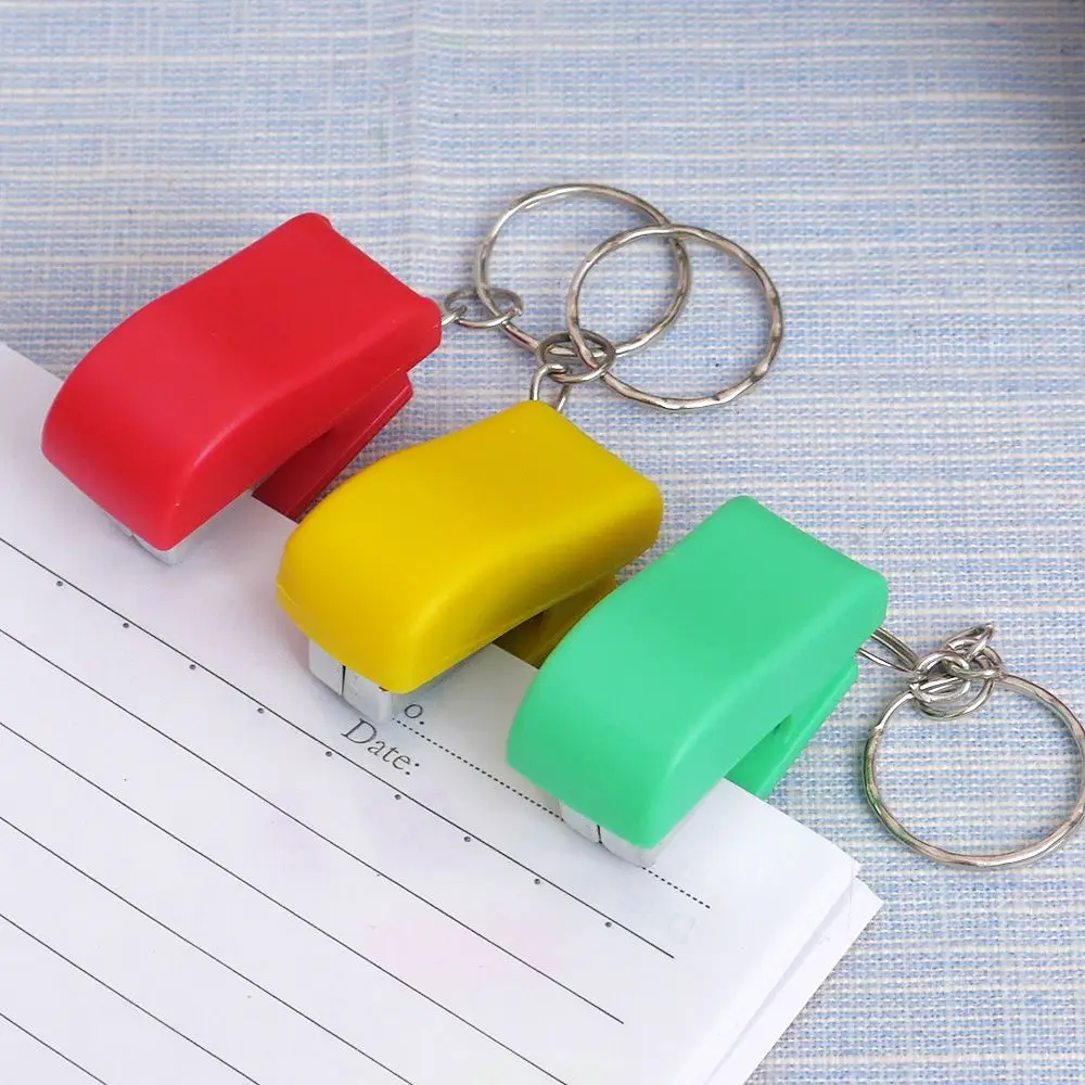 OPPOHERE Hot 1Pcs Practical Stapler Key Chain Ring Keychain School Office Supplies Stationery
OPPOHERE Hot 1Pcs Practical Stapler Key Chain Ring Keychain School Office Supplies Stationery