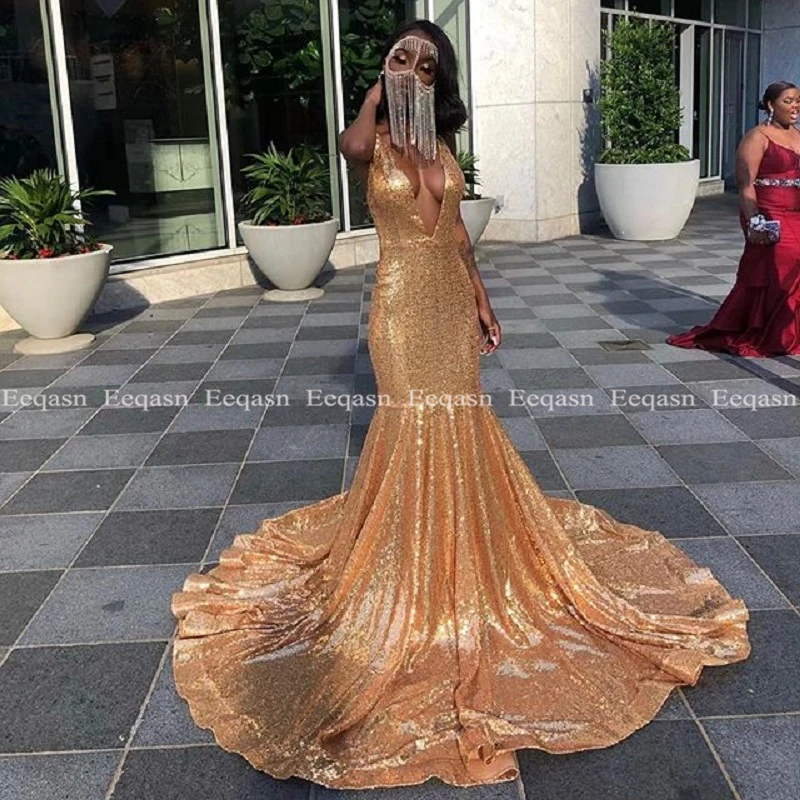 Sexy Sparkle Champagne Gold Sequined Mermaid Prom Dresses 2020 Deep V-neck Backless Long Prom Gowns Plus Size Vestido Formatura
Sexy Sparkle Champagne Gold Sequined Mermaid Prom Dresses 2020 Deep V-neck Backless Long Prom Gowns Plus Size Vestido Formatura