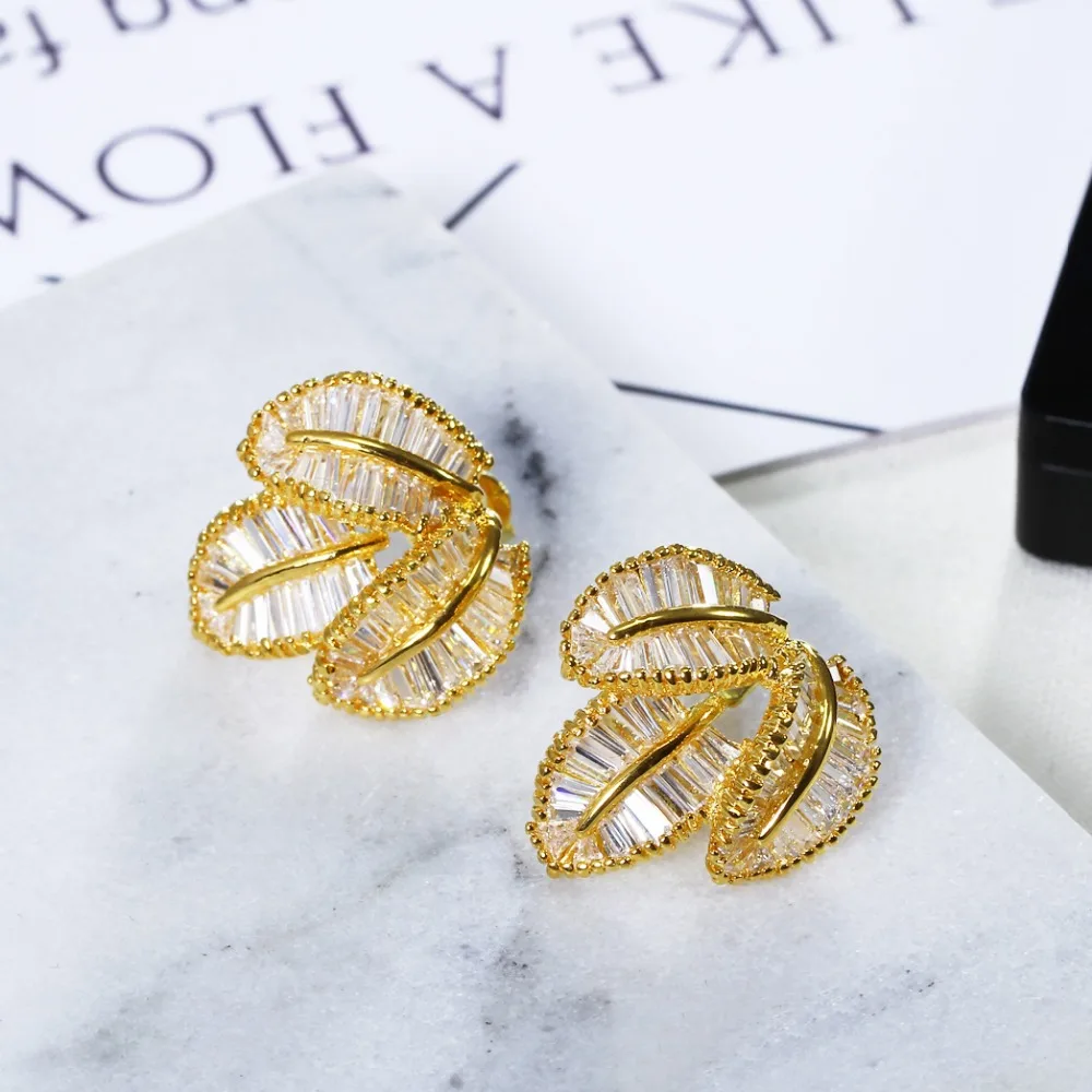 Luxury designer Earrings for women flower Stud earrings fashion jewelry Cubic zircon Earring for girl Free shipping
Luxury designer Earrings for women flower Stud earrings fashion jewelry Cubic zircon Earring for girl Free shipping