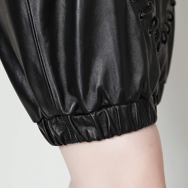 Loose Real Leather Lantern Shorts Women Fashion Soft Sheepskin Real Leather Harem Wide Leg Shorts Female Black Streetwear Punk
Loose Real Leather Lantern Shorts Women Fashion Soft Sheepskin Real Leather Harem Wide Leg Shorts Female Black Streetwear Punk