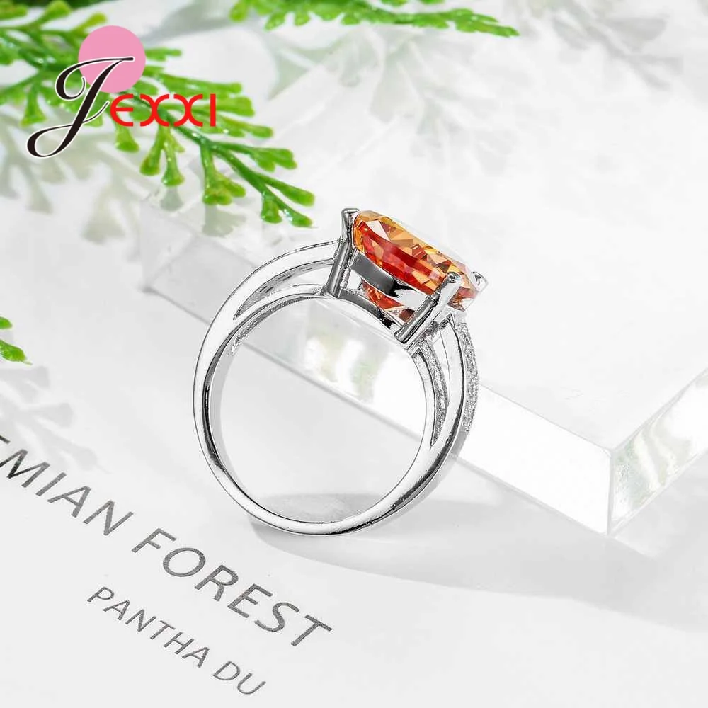 Droplet Shaped AAA Crystal Wedding Ring 925 Sterling Silver Rings Zircon For Women LadyHot Sale Fashion Lovers Gift.
Droplet Shaped AAA Crystal Wedding Ring 925 Sterling Silver Rings Zircon For Women LadyHot Sale Fashion Lovers Gift.
