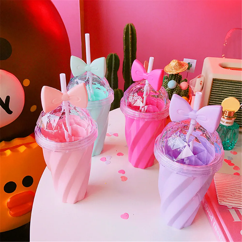 Cute Lovely Coffee Mugs BPA Free Plastic Water Bottle Rosette Straw Travel Portable Tea Milk Cup Kawaii Girly Drinkware 400ML
Cute Lovely Coffee Mugs BPA Free Plastic Water Bottle Rosette Straw Travel Portable Tea Milk Cup Kawaii Girly Drinkware 400ML