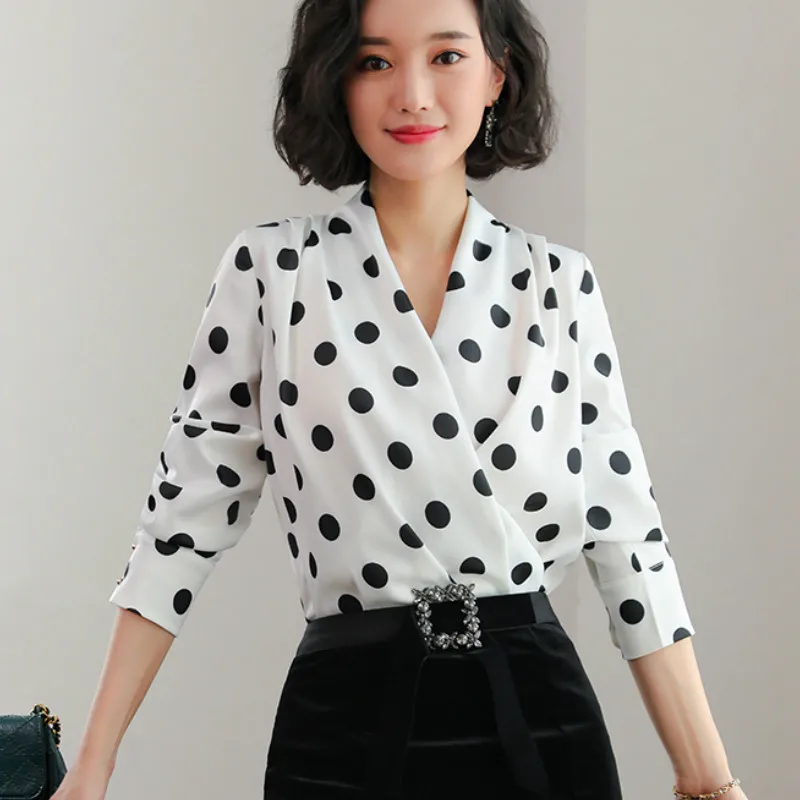 2019 Spring Long Sleeve V Neck Black Dot White Satin Blouses Women Work Wear Dot Chiffon Shirts Lady Long Sleeve Satin Tops
2019 Spring Long Sleeve V Neck Black Dot White Satin Blouses Women Work Wear Dot Chiffon Shirts Lady Long Sleeve Satin Tops
