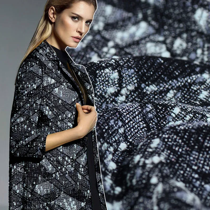 New technology wool jacquard fabric woven wool polymerization process wool yarn blended fabric winter coat skirts high fashion
New technology wool jacquard fabric woven wool polymerization process wool yarn blended fabric winter coat skirts high fashion