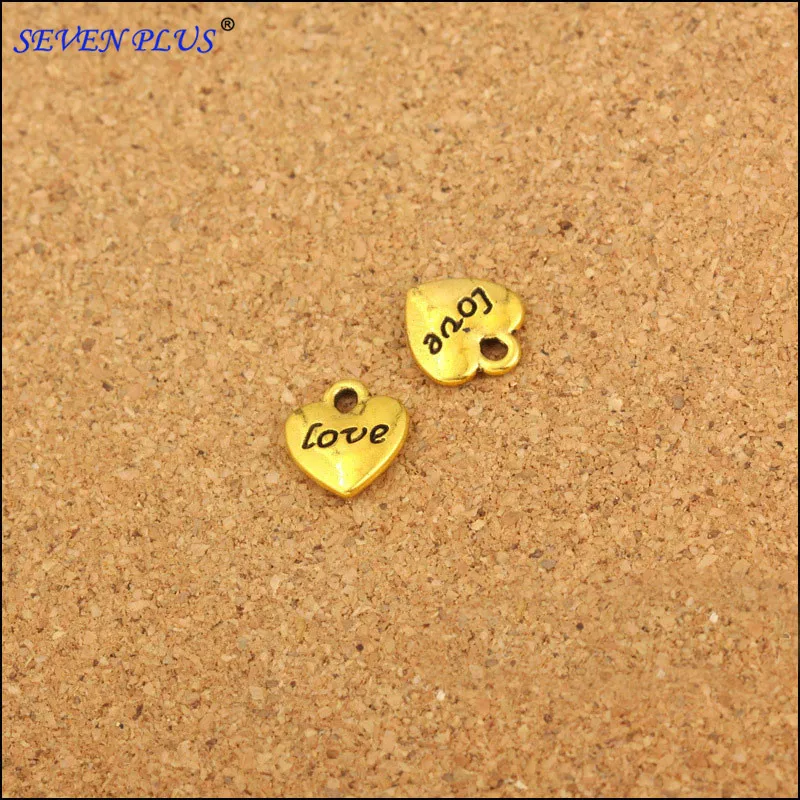 High Quality 50 Pieces/Lot 11mm*10mm Gold Color Letter Printed Love Heart Charms
High Quality 50 Pieces/Lot 11mm*10mm Gold Color Letter Printed Love Heart Charms