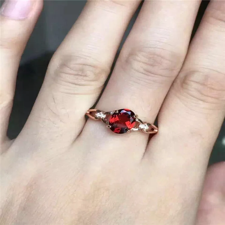 KJJEAXCMY boutique jewels 925 pure silver inlaid with natural garnet female pendant ring 2 pieces of jewelry.
KJJEAXCMY boutique jewels 925 pure silver inlaid with natural garnet female pendant ring 2 pieces of jewelry.