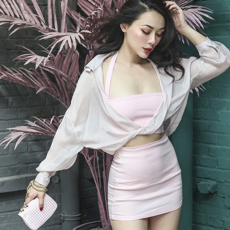 2018 Summer Essential Type Chiffon Blouse Sunshine Proof Cardigan Type Low Cut Long Sleeve One Size Shirt Women
2018 Summer Essential Type Chiffon Blouse Sunshine Proof Cardigan Type Low Cut Long Sleeve One Size Shirt Women