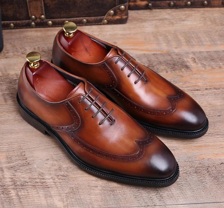Goodyear Man Handmade Oxfords Shoes Spring Autumn Business Dress Carved Oxfords Shoes Italian Wedding Leather Shoes For Man
Goodyear Man Handmade Oxfords Shoes Spring Autumn Business Dress Carved Oxfords Shoes Italian Wedding Leather Shoes For Man