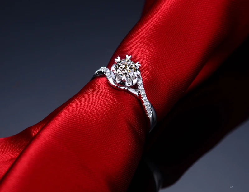 Romantic Style 0.45C Test Positive Genuine Moissanite Solid 18K White Gold Ring For Bridal Perfect Jewelry Gift For SweetHeart
Romantic Style 0.45C Test Positive Genuine Moissanite Solid 18K White Gold Ring For Bridal Perfect Jewelry Gift For SweetHeart
