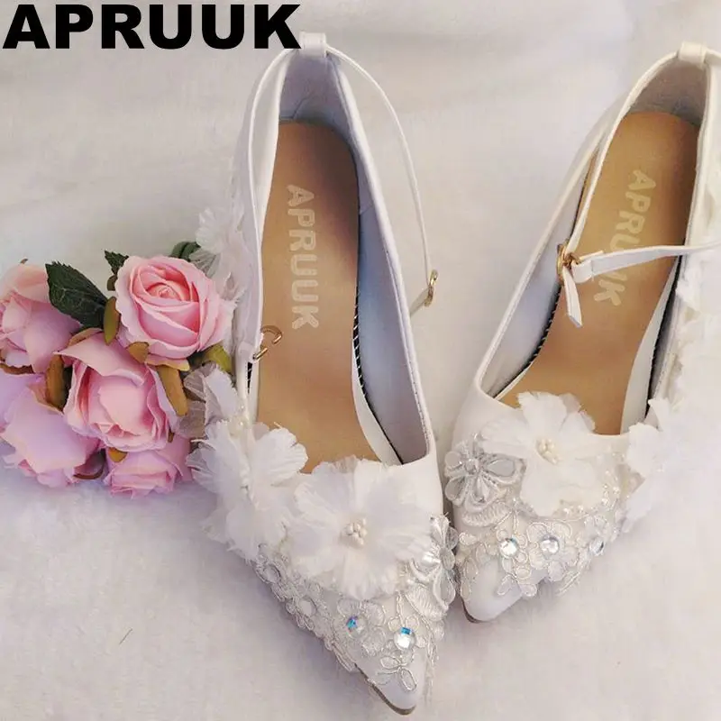 9CM thin high heels wedding shoes women sexy point toes ladies girl sweet flower wedding dress pumps shoes ankle buckle strap
9CM thin high heels wedding shoes women sexy point toes ladies girl sweet flower wedding dress pumps shoes ankle buckle strap