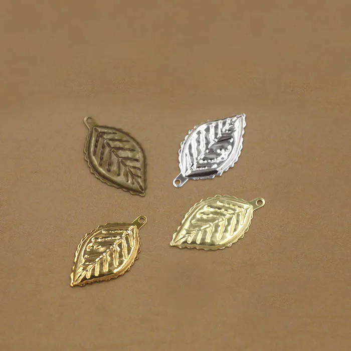 12x21mm Vintage Leaf shape Pendant Charms Links Connectors Wraps Brass Hair Clasp Bu Yao Accessories Multi-color Plated
12x21mm Vintage Leaf shape Pendant Charms Links Connectors Wraps Brass Hair Clasp Bu Yao Accessories Multi-color Plated