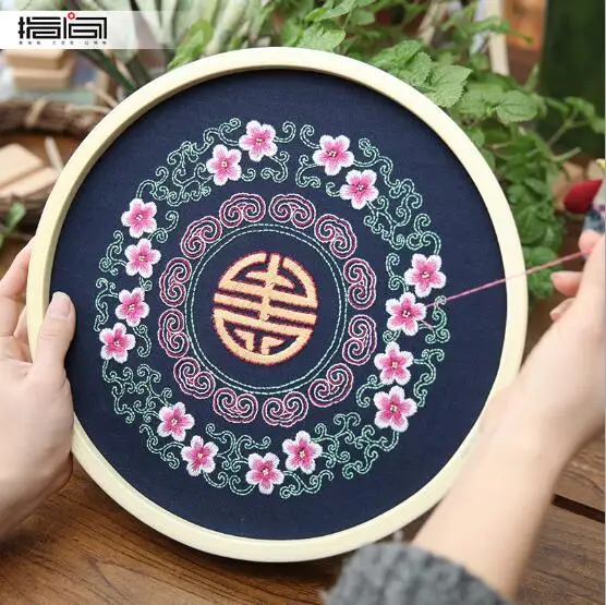 Картинки из ткани с вышивкой и цветами, 30x3 см, бамбуковые обручи, Набор для вышивки лентами
Картинки из ткани с вышивкой и цветами, 30x3 см, бамбуковые обручи, Набор для вышивки лентами