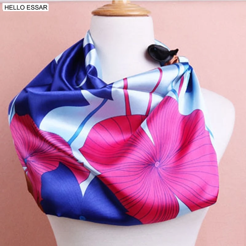 High quality 90X90cm silk scarf Four seasons Fashion Floral print Occident street style Multi-function Shawl Female Gift F1043
High quality 90X90cm silk scarf Four seasons Fashion Floral print Occident street style Multi-function Shawl Female Gift F1043