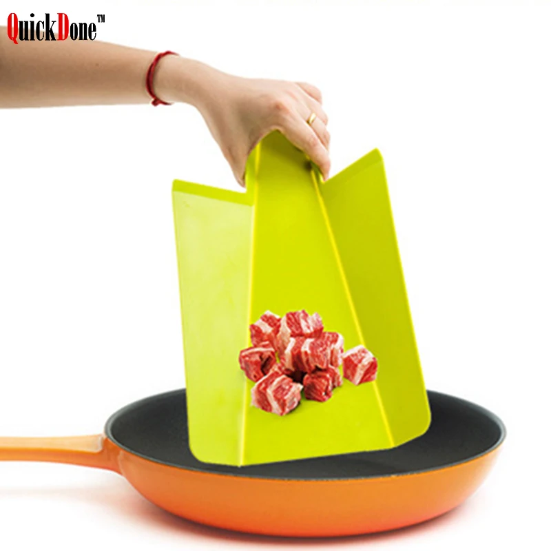 QuickDone Creative Foldable Chopping Block Cutting Board Plastic Eco-friendly Camping Outdoor Cooking Tool AKC5059
QuickDone Creative Foldable Chopping Block Cutting Board Plastic Eco-friendly Camping Outdoor Cooking Tool AKC5059