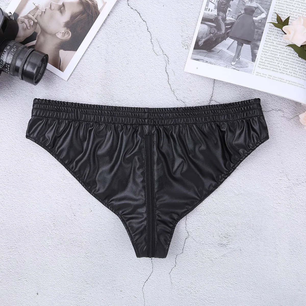 Men Black Soft Glossy Faux Leather Underpant Sexy Low Rise Elastic Waistband Zipper Crotch High Cut Mini Bikini Briefs Underwear
Men Black Soft Glossy Faux Leather Underpant Sexy Low Rise Elastic Waistband Zipper Crotch High Cut Mini Bikini Briefs Underwear