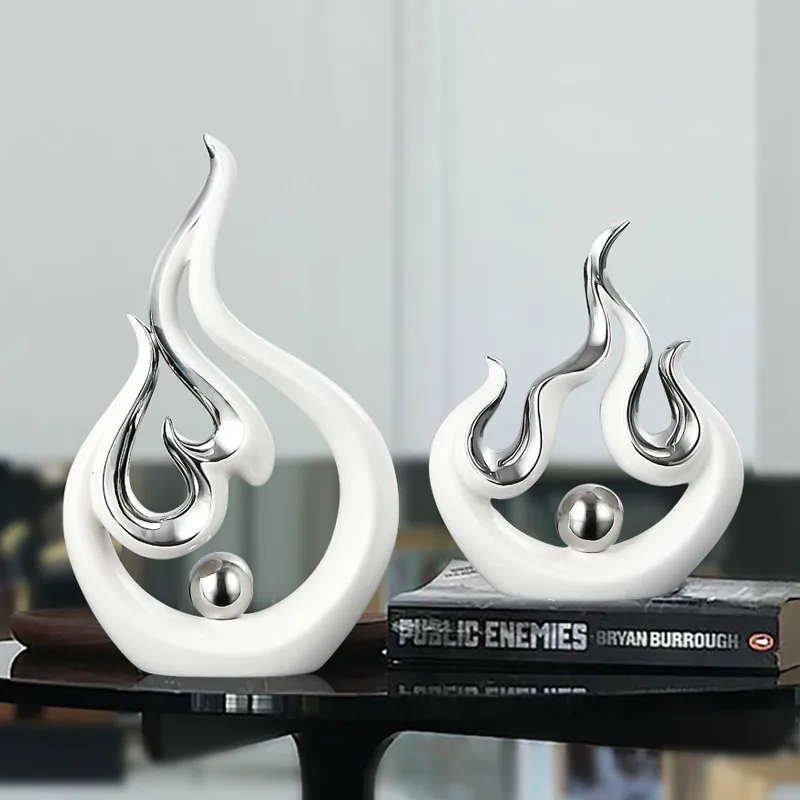 Modern European Style Silver White Ceramic Lover Home Decoration Art Crafts Wedding Gifts
Modern European Style Silver White Ceramic Lover Home Decoration Art Crafts Wedding Gifts