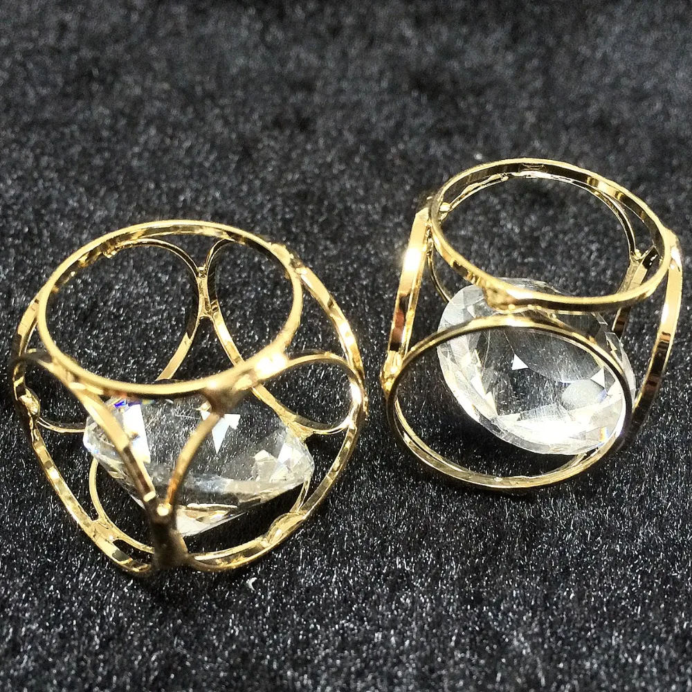 Newly crystal pendants copper plated arc cube cage 20mm for woman diy necklace jewelry 2/pcs B879
Newly crystal pendants copper plated arc cube cage 20mm for woman diy necklace jewelry 2/pcs B879