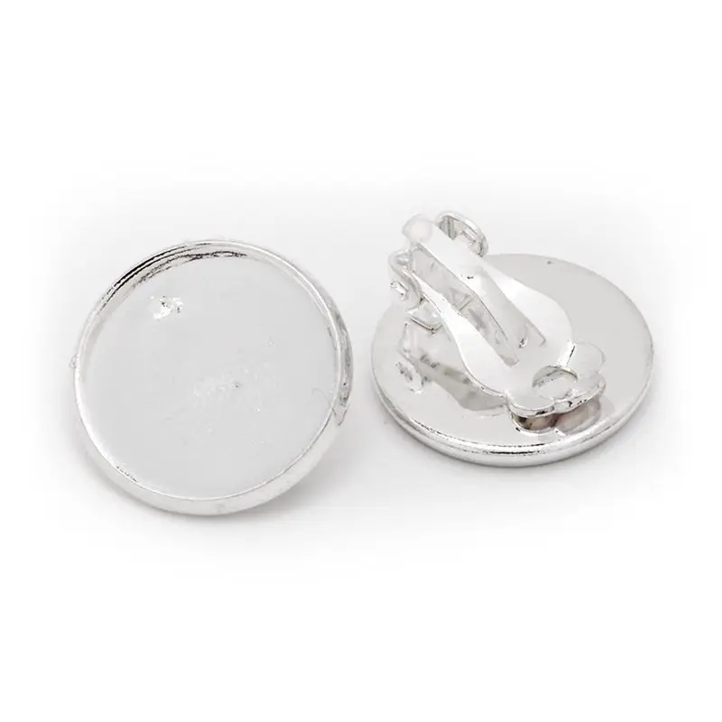 2015 High quality round silver plated ear clip, fit 16MM glass cabochons,buttons,earring bezels/base,50pcs/lot-10017401
2015 High quality round silver plated ear clip, fit 16MM glass cabochons,buttons,earring bezels/base,50pcs/lot-10017401