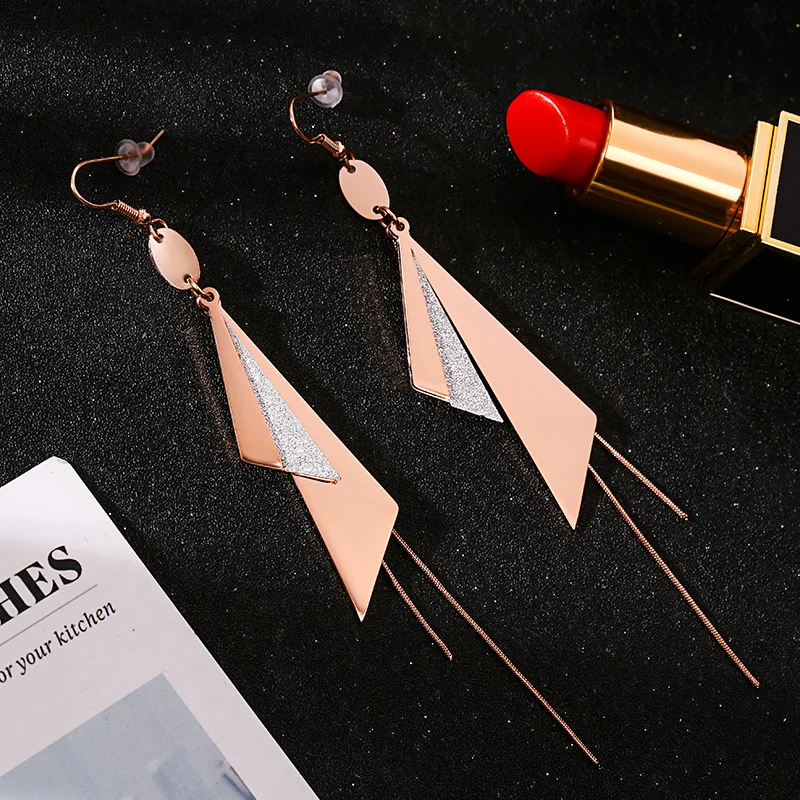 YUN RUO New Arrival Elegant Frosted Triangle Dangle Earring Woman Rose Gold Color Titanium Steel Jewelry Birthday Gift Not Fade
YUN RUO New Arrival Elegant Frosted Triangle Dangle Earring Woman Rose Gold Color Titanium Steel Jewelry Birthday Gift Not Fade