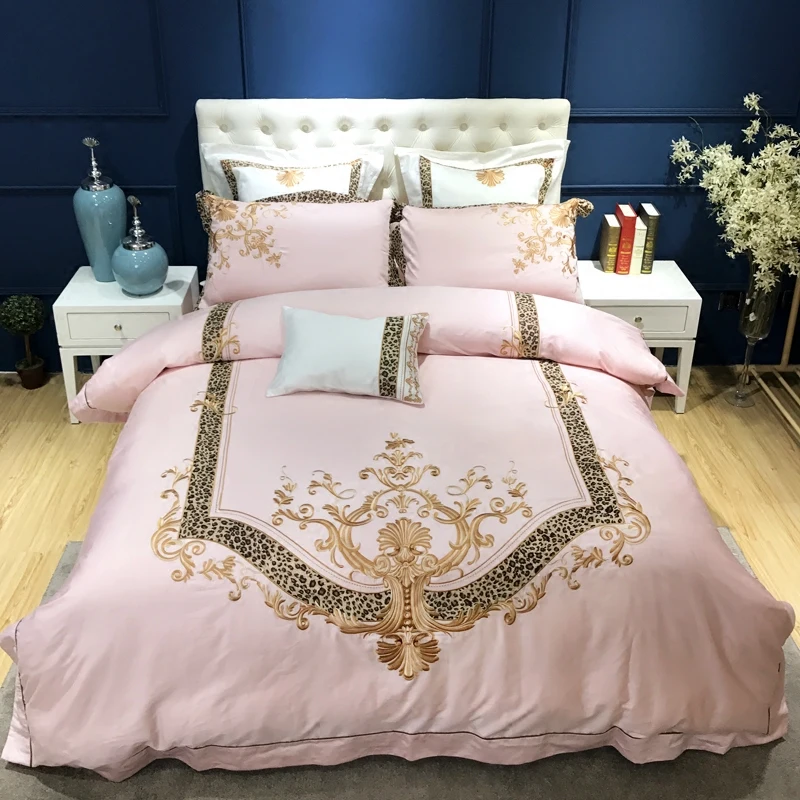 100S Egyptian Cotton Embroidery Luxury Royal Bedding Set 4pcs King Queen Wedding Bed Sheet set Duvet cover Pillowcase 6pcs Pink
100S Egyptian Cotton Embroidery Luxury Royal Bedding Set 4pcs King Queen Wedding Bed Sheet set Duvet cover Pillowcase 6pcs Pink
