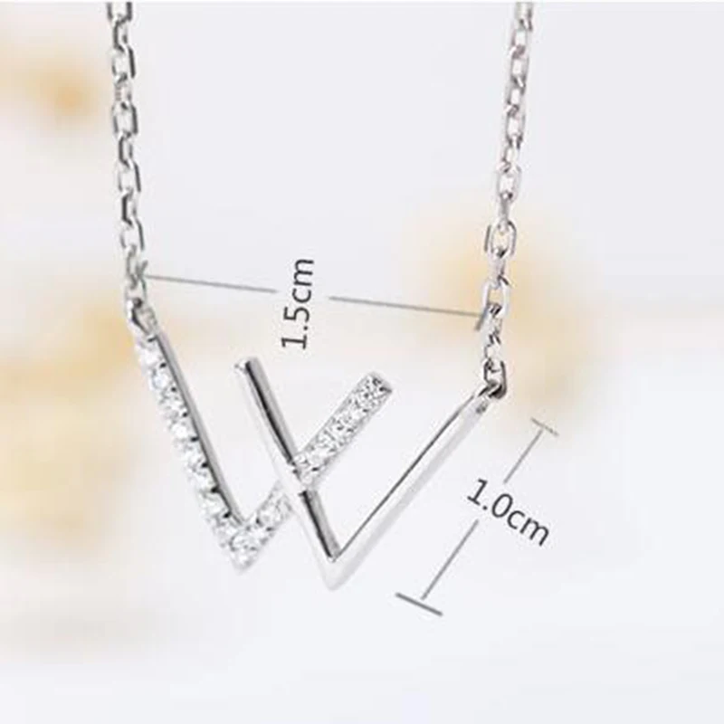 MEYRROYU 925 Sterling Silver Necklace Ladies Couple Party W Letter Pendant Necklace Light Luxury Jewelry Valentine's Day Gift
MEYRROYU 925 Sterling Silver Necklace Ladies Couple Party W Letter Pendant Necklace Light Luxury Jewelry Valentine's Day Gift