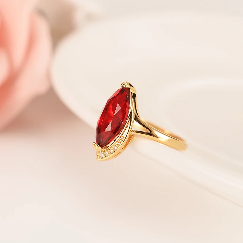 Золотистые Свадебные медные ювелирные изделия CZ Stone Bague Femme помолвка парные Свадебные Кольца для женщин мужчин вечерние Gifts
Золотистые Свадебные медные ювелирные изделия CZ Stone Bague Femme помолвка парные Свадебные Кольца для женщин мужчин вечерние Gifts