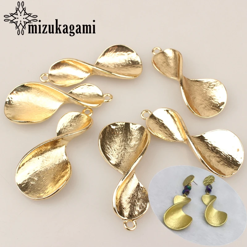 4pcs/lot 47*21mm Zinc Alloy Gold Distorted Water Drop Threads Charms Pendant For DIY Jewelry Fashion Earrings Making Accessories
4pcs/lot 47*21mm Zinc Alloy Gold Distorted Water Drop Threads Charms Pendant For DIY Jewelry Fashion Earrings Making Accessories