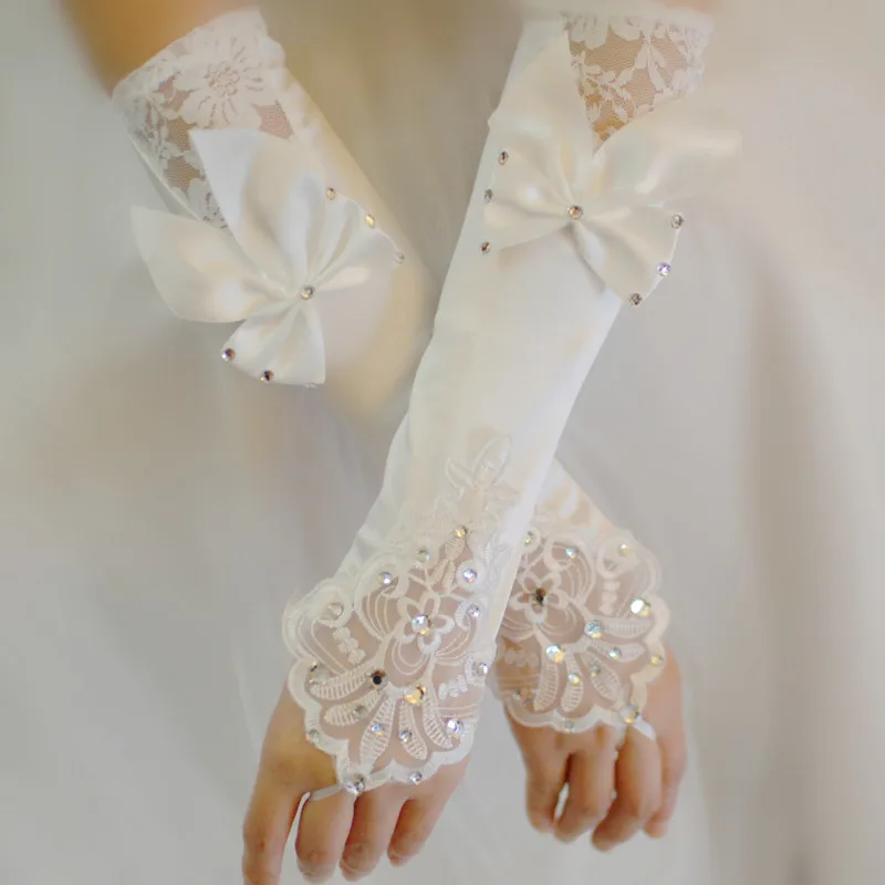 2018 белые атласные перчатки с бисером без пальцев бантом из бисера пятнистые