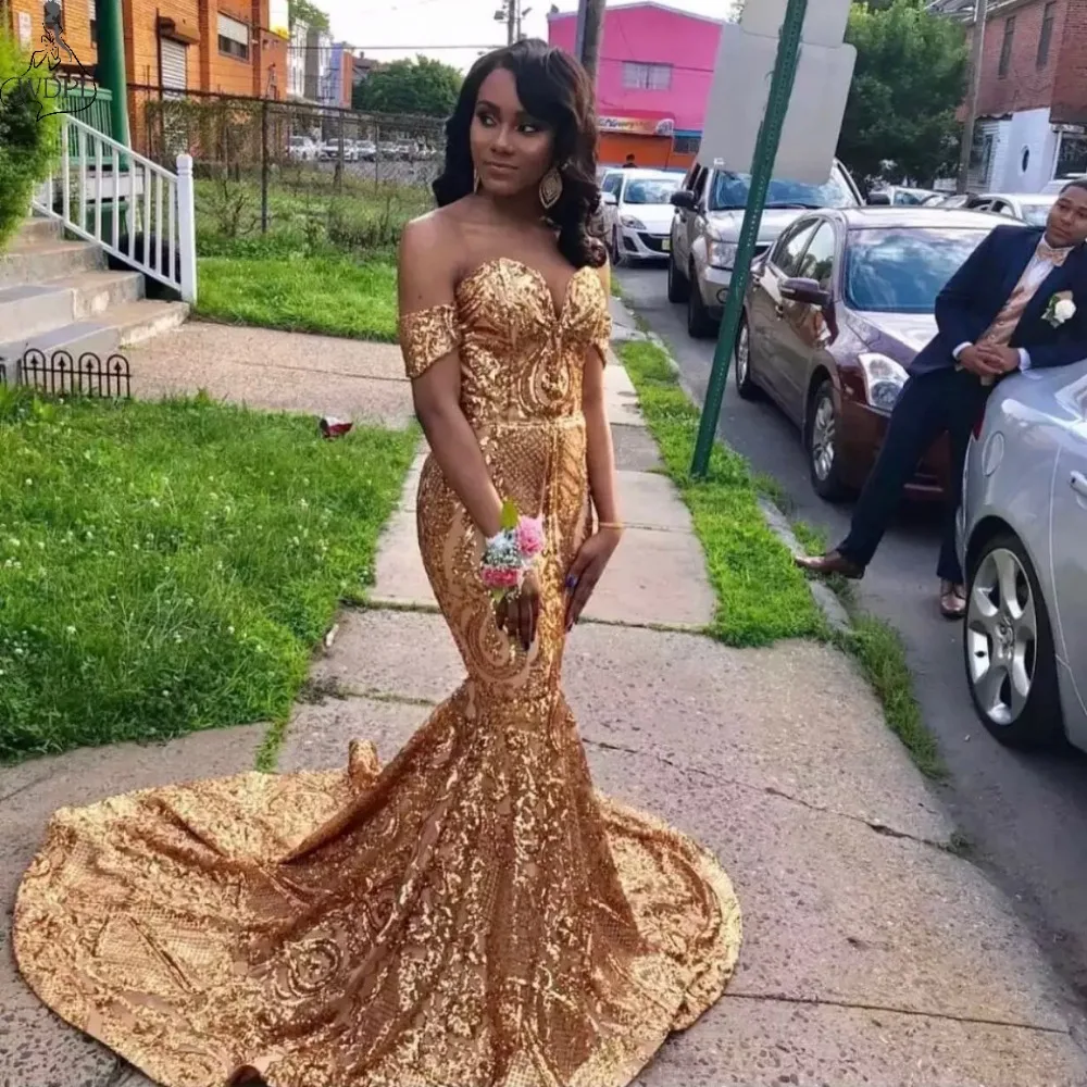 Amazing Gold Mermaid Prom Dresses 2019 New African Sequined Lace Off Shoulder Long Evening Dress robe de soiree abendkleider
Amazing Gold Mermaid Prom Dresses 2019 New African Sequined Lace Off Shoulder Long Evening Dress robe de soiree abendkleider