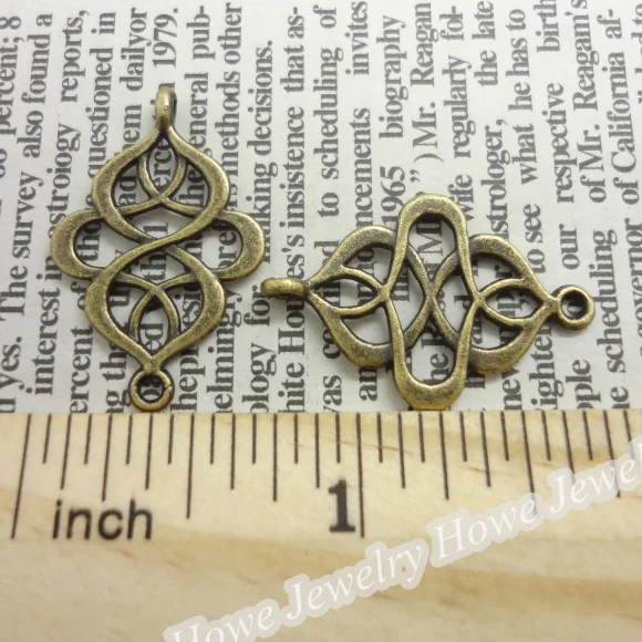 90 pcs Vintage Charms Curlicue Pendant Antique bronze Fit Bracelets Necklace DIY Metal Jewelry Making
90 pcs Vintage Charms Curlicue Pendant Antique bronze Fit Bracelets Necklace DIY Metal Jewelry Making